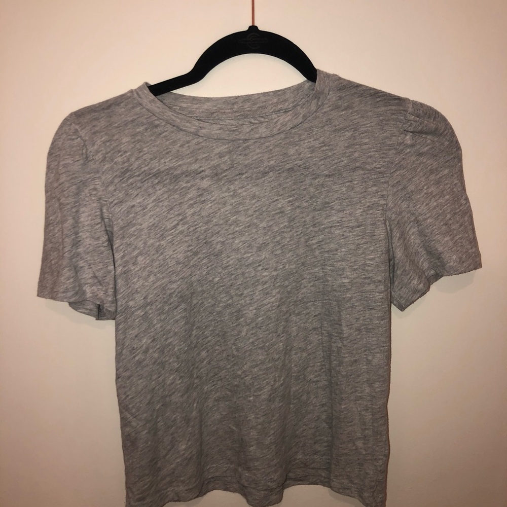 Aerie top!! Simple grey tee with puffed sleeves